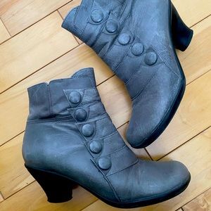 Miz Mooz booties
